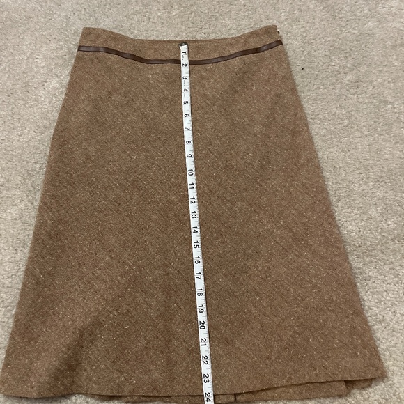 Ann Taylor pencil skirt - Picture 5 of 5
